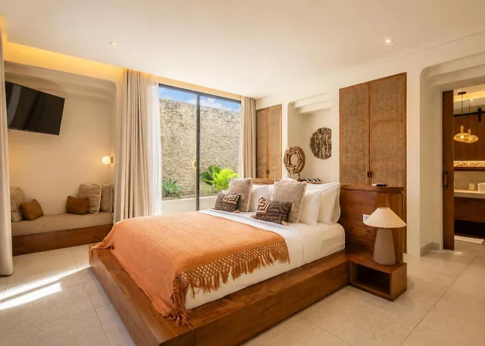 Chic 4-Br Villa In Central Seminyak, Beach 5 Mins * スミニャック