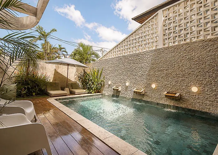 Chic 4-br Ac In Seminyak, 5 Mins Villa Seminyak