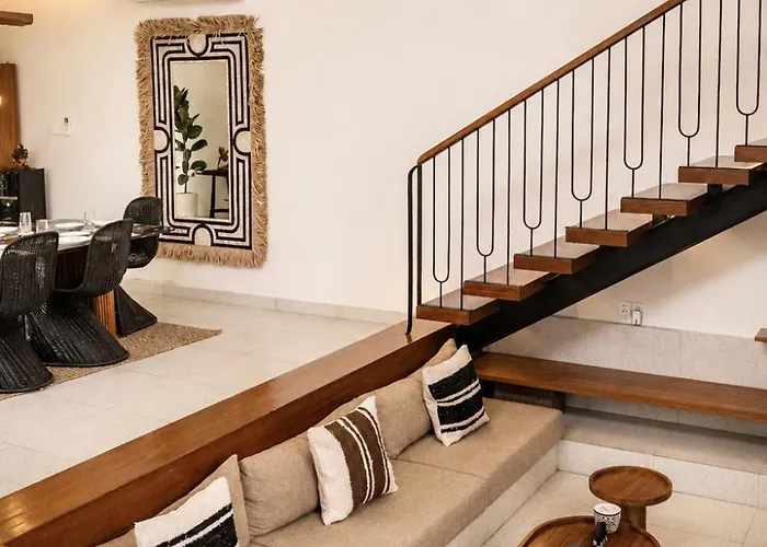 Villa Chic 4-br Ac In Seminyak, 5 Mins